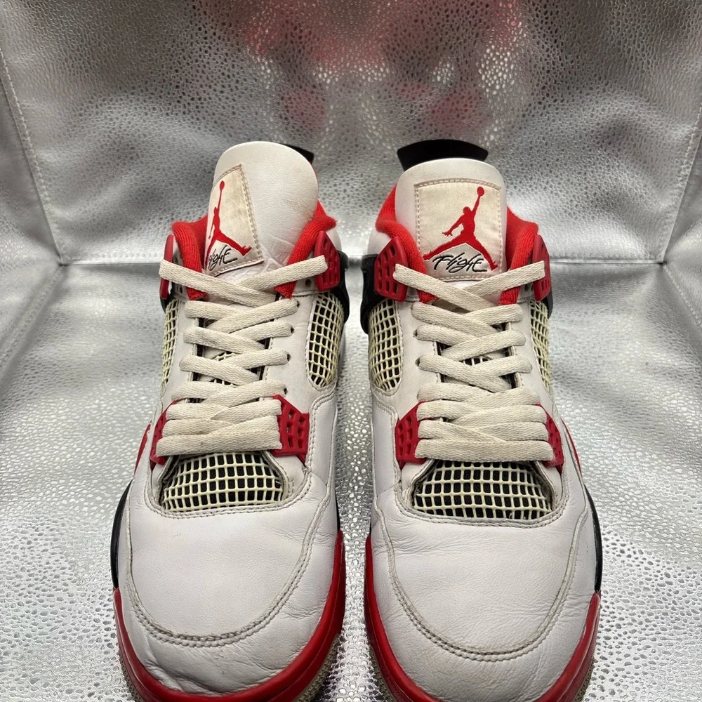 Air Jordan 4 fire red 2020
